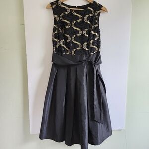 Sangria Black and Gold Sequins & Pleated Taffeta Midi Dress Size 4